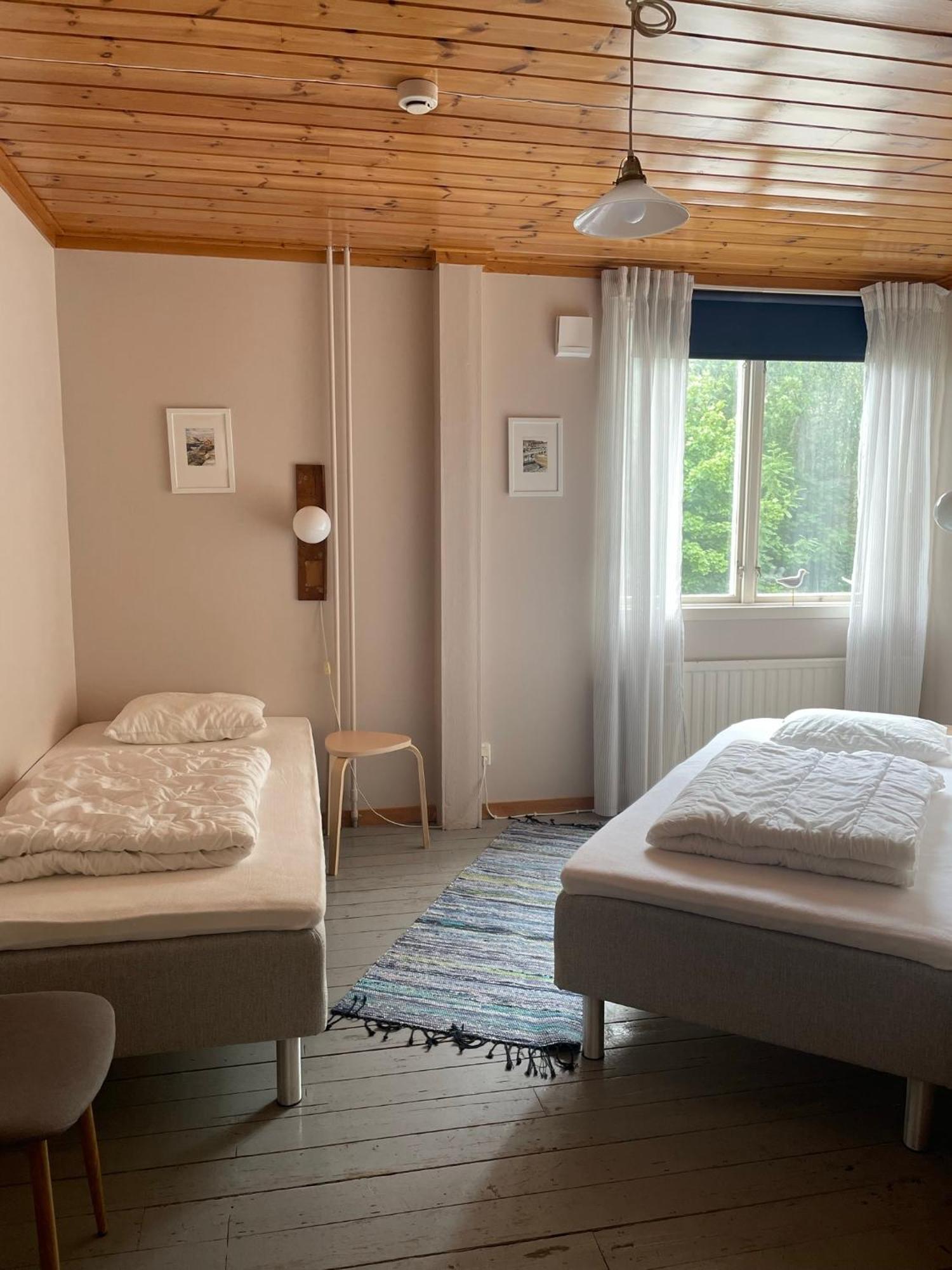Kustnaera Vandrarhem Hamburgsund Habitación foto
