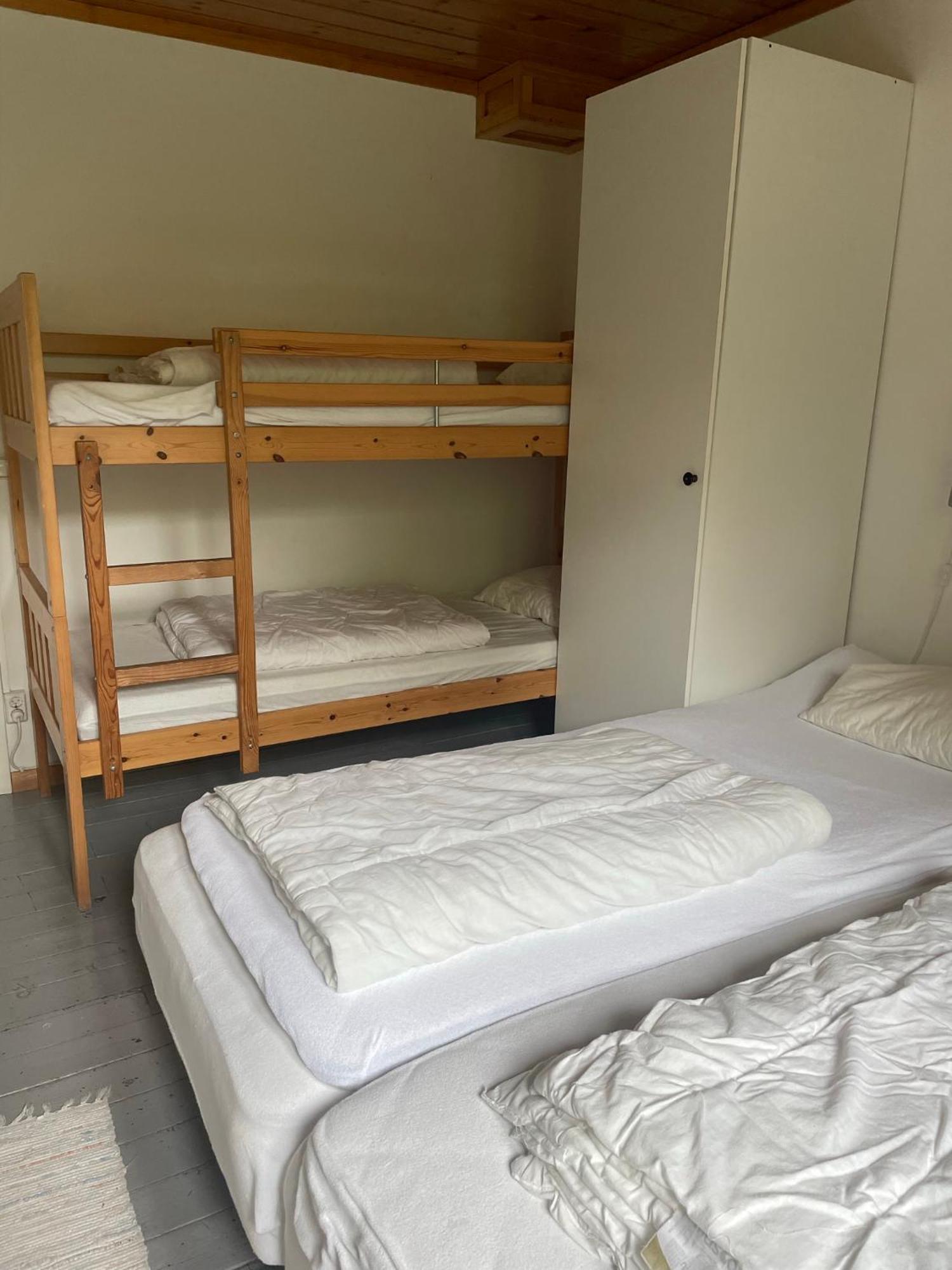 Kustnaera Vandrarhem Hamburgsund Habitación foto