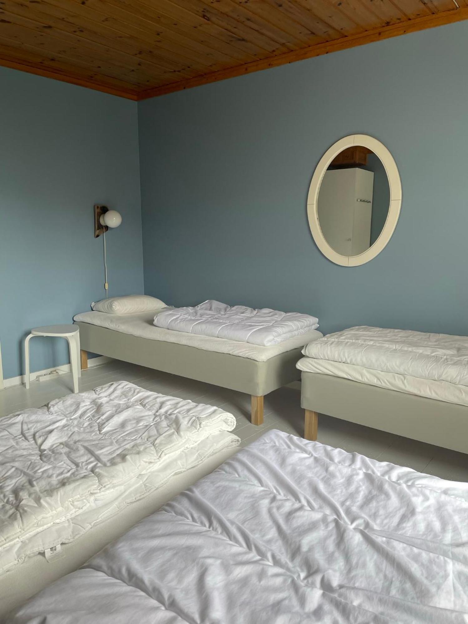 Kustnaera Vandrarhem Hamburgsund Habitación foto