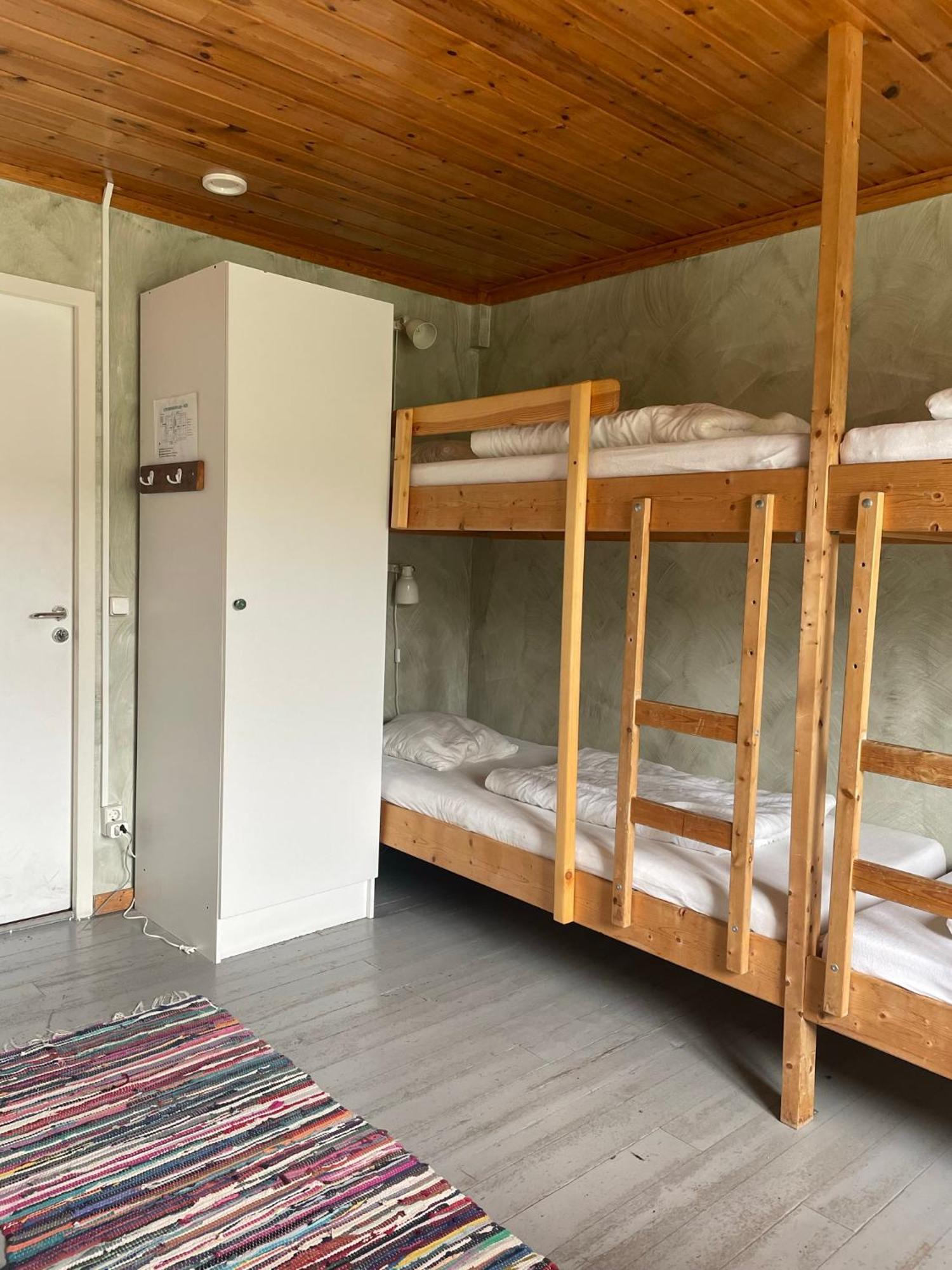 Kustnaera Vandrarhem Hamburgsund Habitación foto