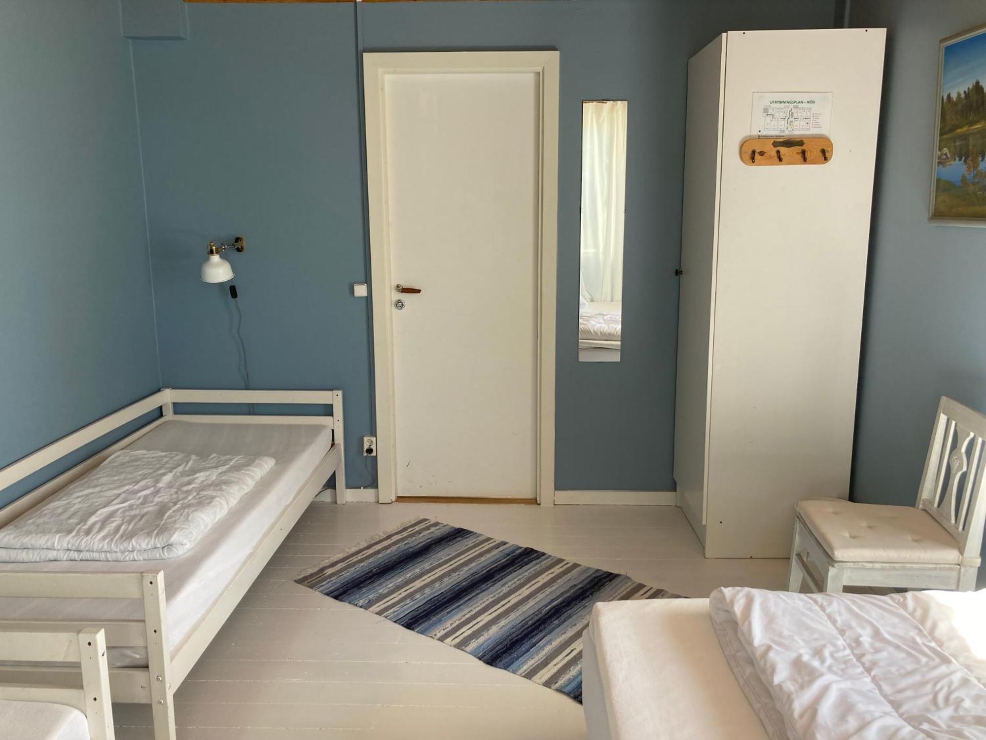 Kustnaera Vandrarhem Hamburgsund Habitación foto