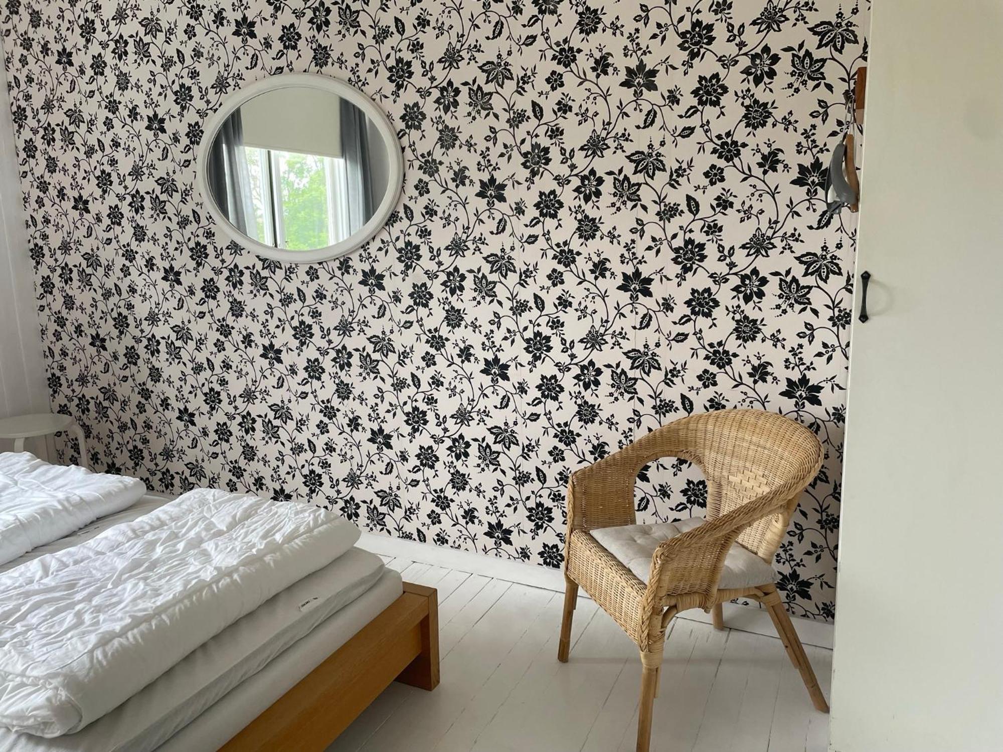 Kustnaera Vandrarhem Hamburgsund Habitación foto