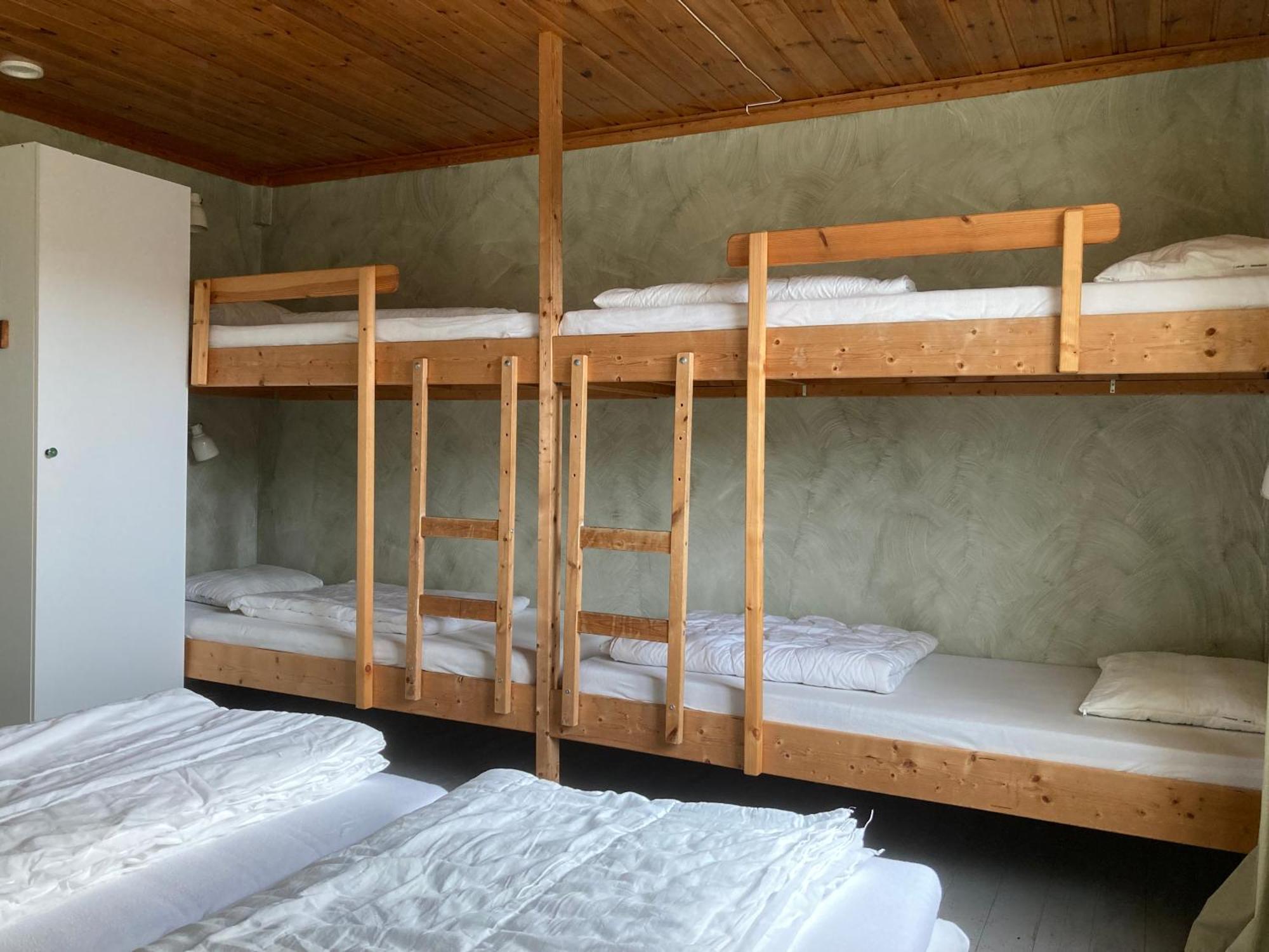 Kustnaera Vandrarhem Hamburgsund Habitación foto
