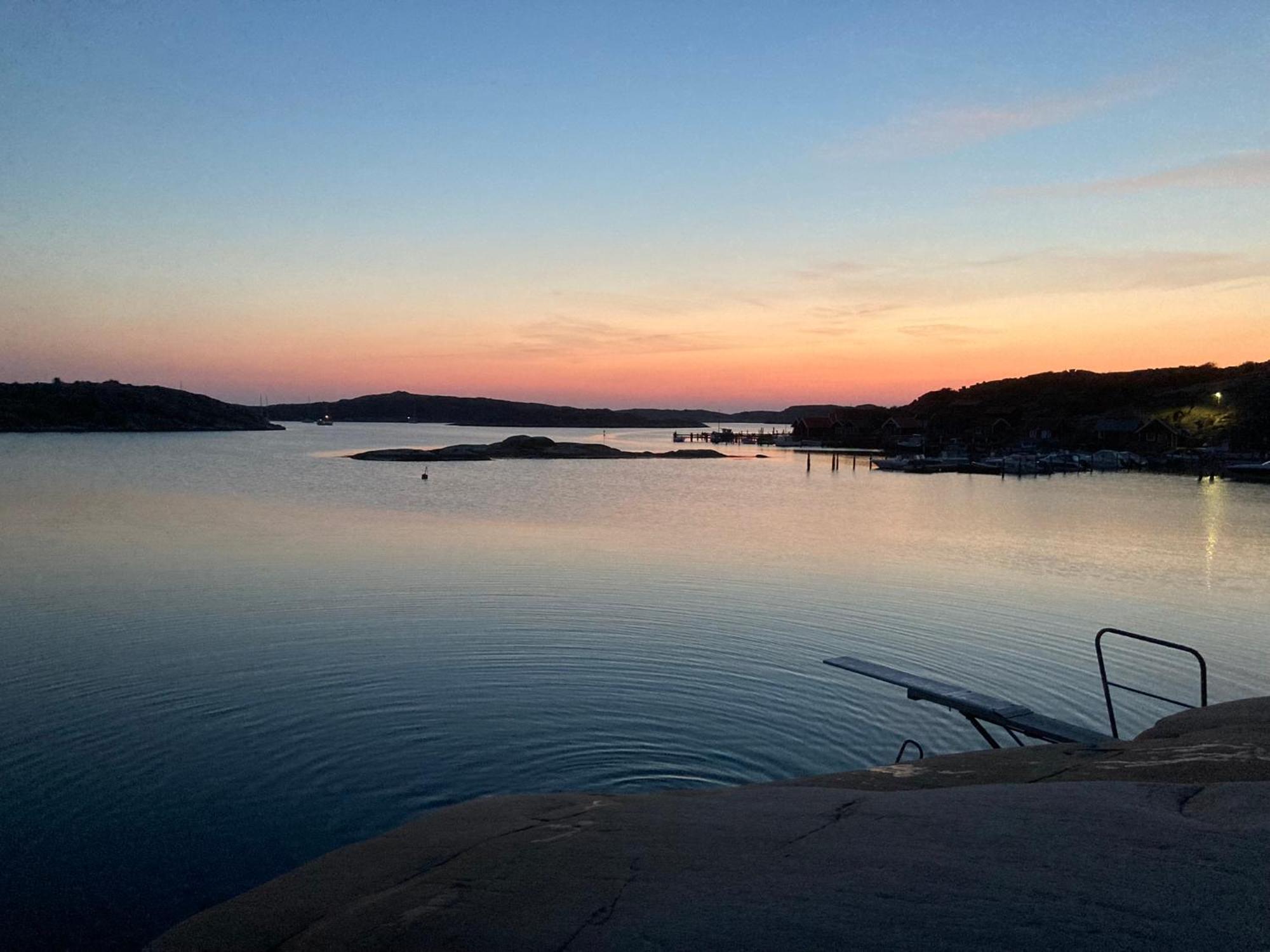 Kustnaera Vandrarhem Hamburgsund Exterior foto